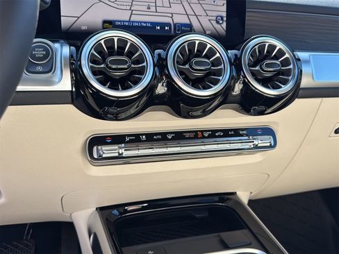 New 2026 Mercedes-Benz GLB 250 image 20