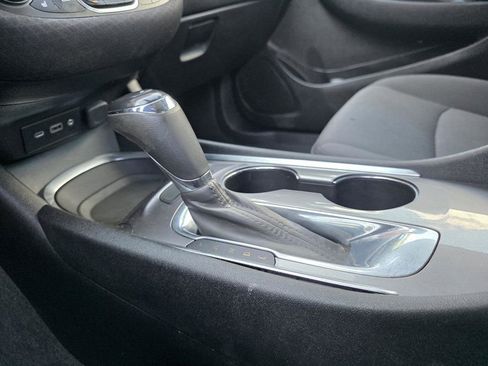 Used 2019 Chevrolet Malibu LT image 18