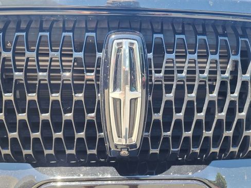 Used 2023 Lincoln Aviator Reserve w/ Equipment Group 201A AWD/4WD image 29