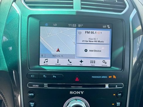Used 2017 Ford Explorer Platinum AWD/4WD image 20