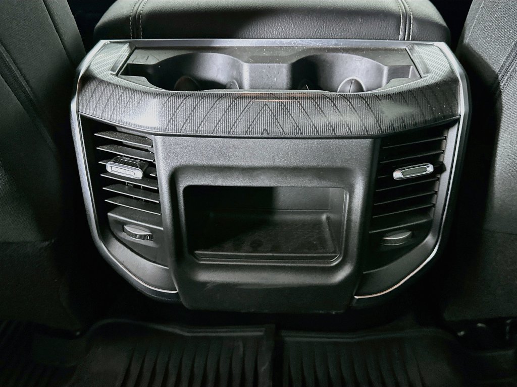 Used 2025 RAM 3500 Big Horn AWD/4WD image 21