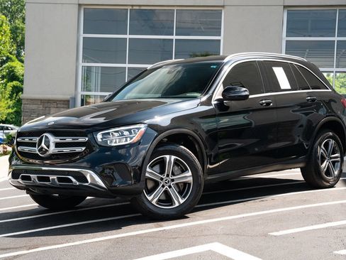 Used 2021 Mercedes-Benz GLC 300 4MATIC w/ Premium Package image 2