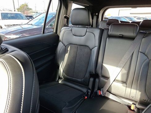 New 2025 Jeep Grand Cherokee L Altitude AWD/4WD image 14