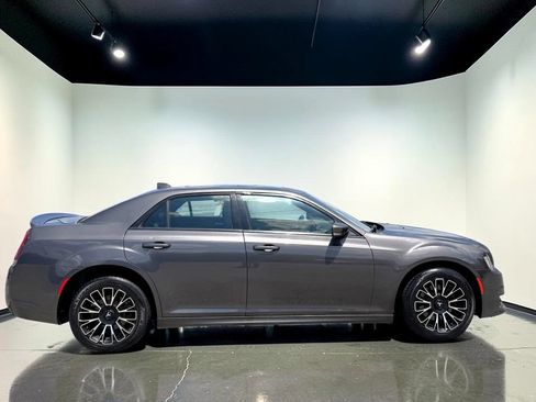 Used 2017 Chrysler 300 S w/ 300S Premium Group AWD/4WD image 2