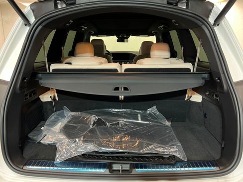New 2026 Mercedes-Benz GLS 580 4MATIC image 23
