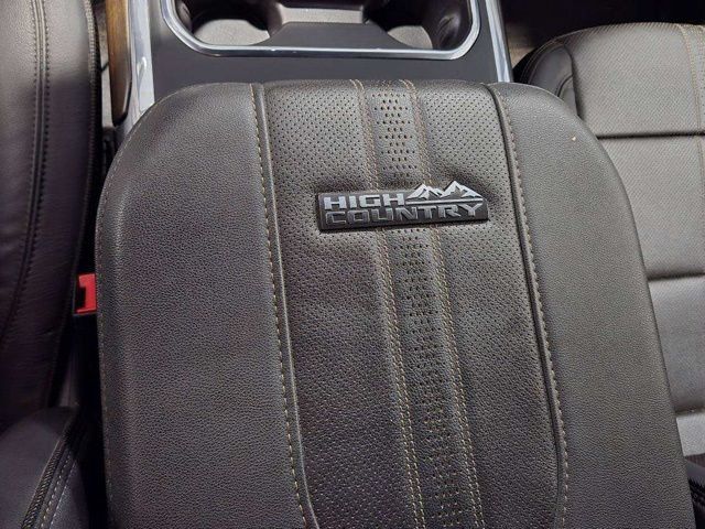 Used 2025 Chevrolet Silverado 3500 High Country w/ Technology Package AWD/4WD image 23