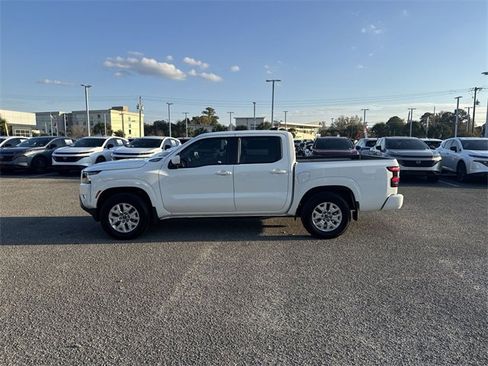 Used 2024 Nissan Frontier SV w/ SV Convenience Package image 8