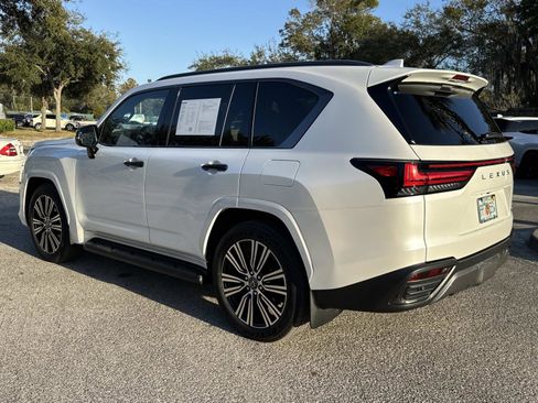 Certified 2025 Lexus LX 600 4WD w/ Luxury Package image 39