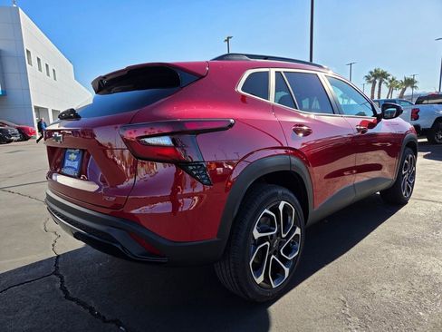New 2026 Chevrolet Trax RS w/ Sunroof Package image 4