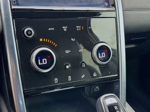 Used 2021 Land Rover Discovery Sport S image 12