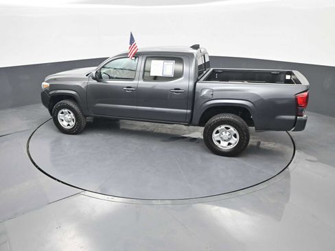 Used 2022 Toyota Tacoma SR AWD/4WD image 27