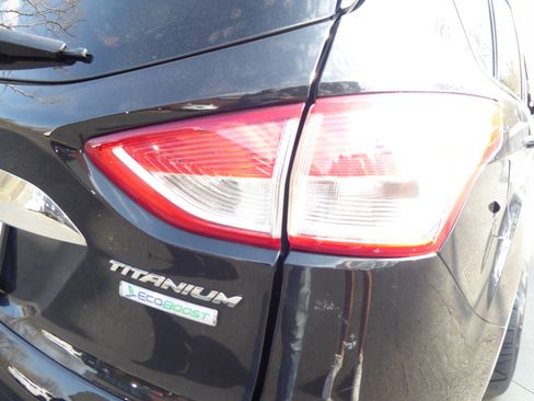 Used 2015 Ford Escape Titanium image 21