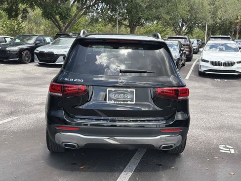 Used 2023 Mercedes-Benz GLB 250 image 5