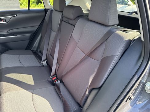 New 2025 Toyota RAV4 XLE w/ Convenience Package AWD/4WD image 26