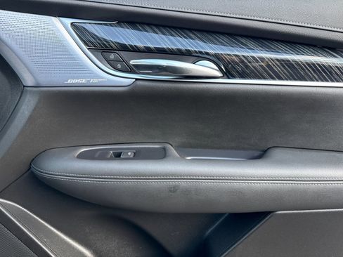 Used 2024 Cadillac XT6 Premium Luxury image 20