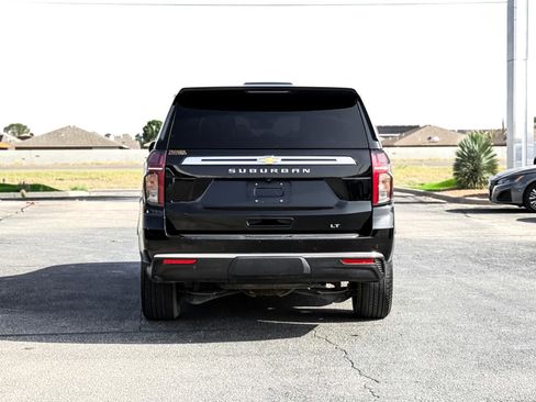 Used 2022 Chevrolet Suburban LT AWD/4WD image 6