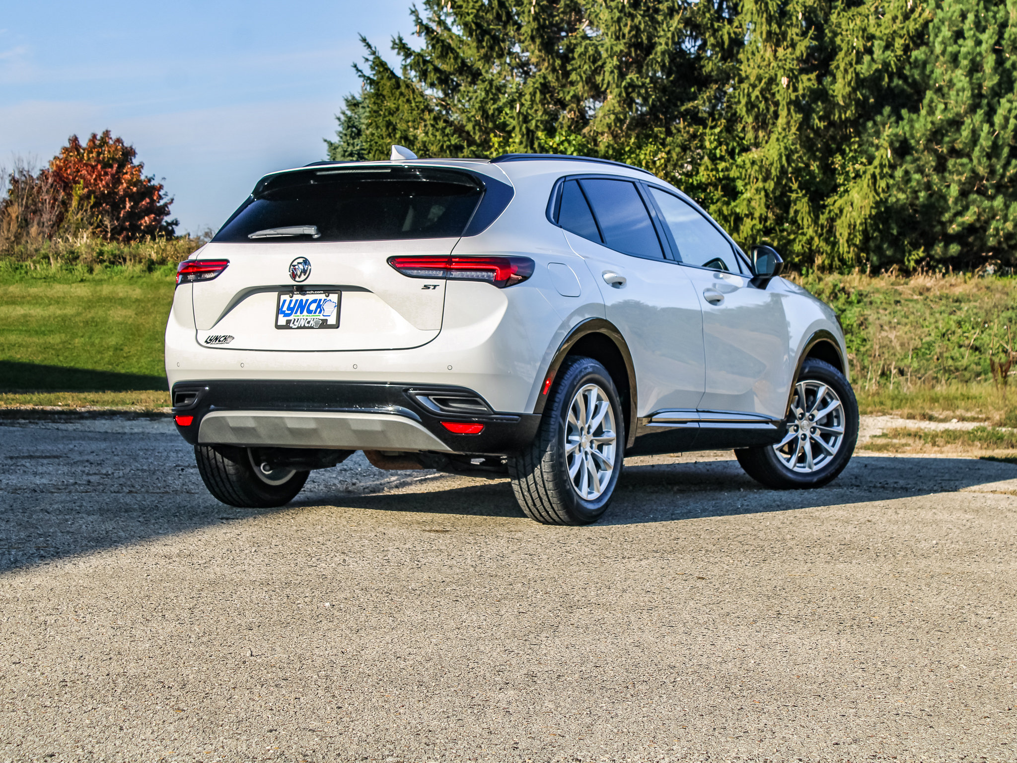 Used 2021 Buick Envision Essence w/ Sport Touring Package AWD/4WD image 12