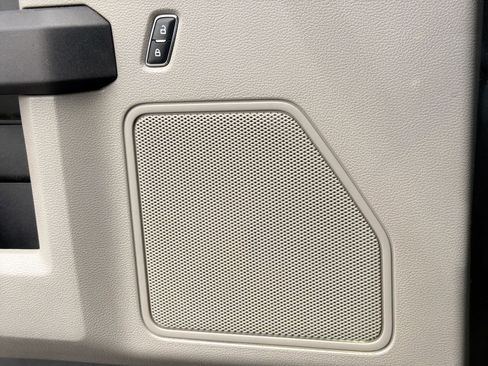 Used 2017 Ford F150 XL w/ Equipment Group 101A Mid image 29