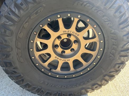 Used 2015 Ford F150 Lariat image 12