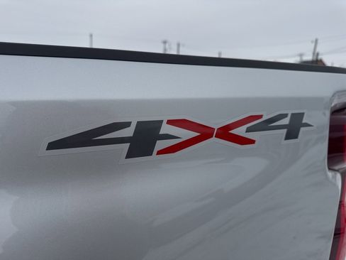 Used 2022 Chevrolet Silverado 2500 Custom w/ Custom Value Package image 51