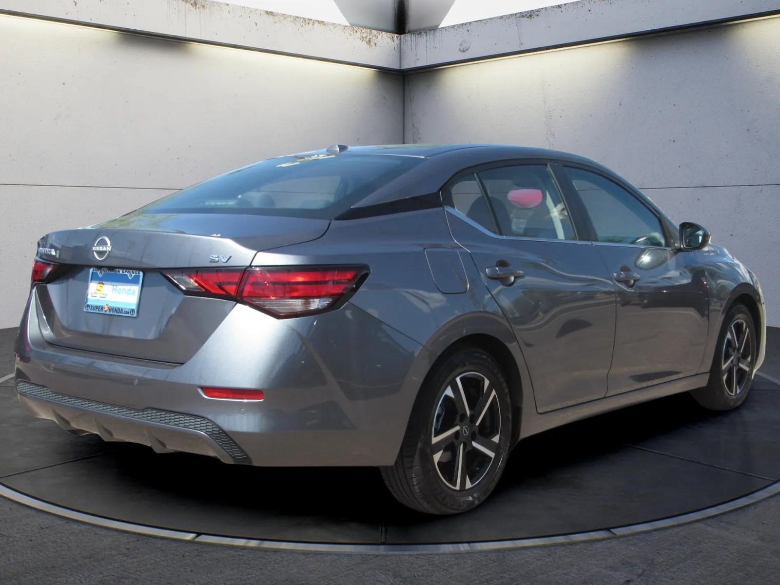 Used 2024 Nissan Sentra SV FWD image 5