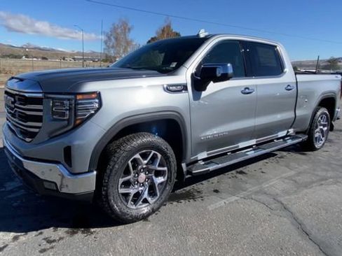 New 2026 GMC Sierra 1500 SLT image 4