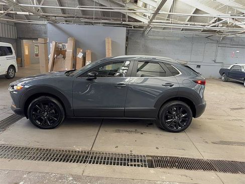 Used 2022 MAZDA CX-30 AWD 2.5 S w/ Preferred Package image 2