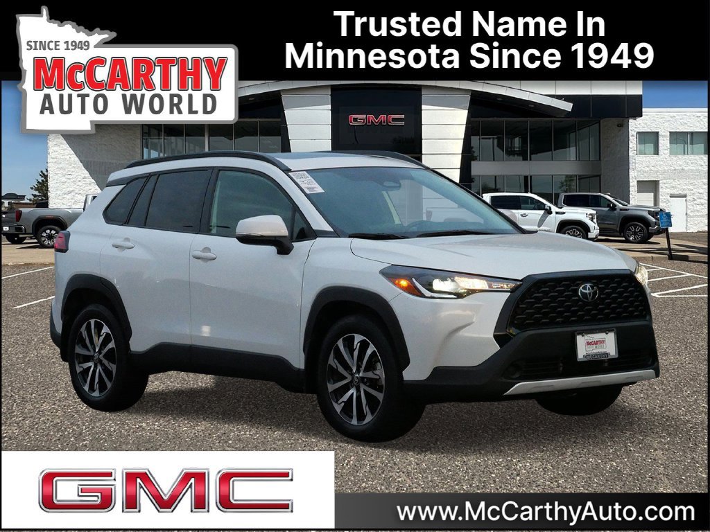 Used 2024 Toyota Corolla Cross LE AWD/4WD image 1