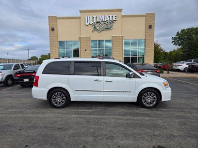 Used 2014 Chrysler Town & Country Touring-L