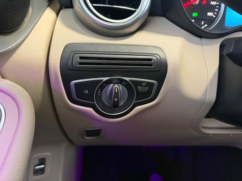 Used 2020 Mercedes-Benz GLC 300 4MATIC Coupe image 38