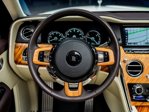 Used 2019 Rolls-Royce Cullinan image 41