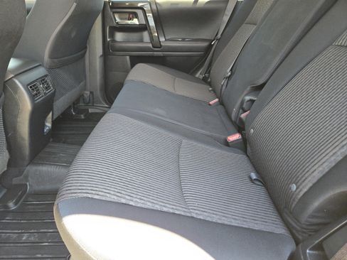 Used 2024 Toyota 4Runner TRD Off-Road AWD/4WD image 28