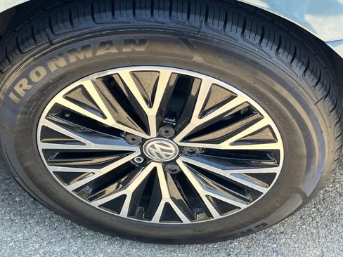 Used 2020 Volkswagen Jetta SE w/ SE Cold Weather Package image 22