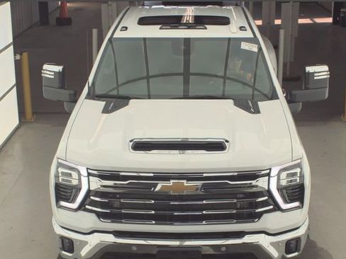 Used 2025 Chevrolet Silverado 3500 LTZ w/ LTZ Texas Edition image 2