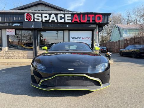Used 2020 Aston Martin V8 Vantage Coupe RWD image 2