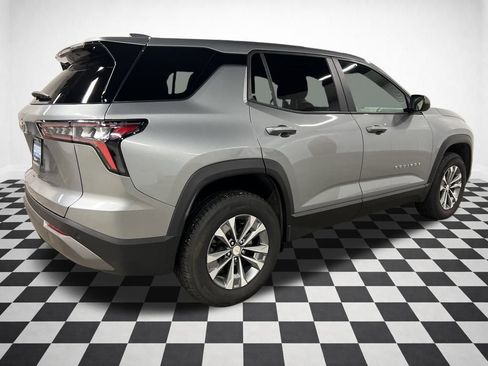 Certified 2025 Chevrolet Equinox LT image 11