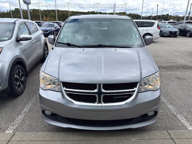 Used 2017 Dodge Grand Caravan SXT FWD image 2
