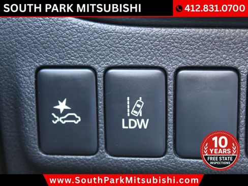 Used 2020 Mitsubishi Outlander SE AWD/4WD image 27
