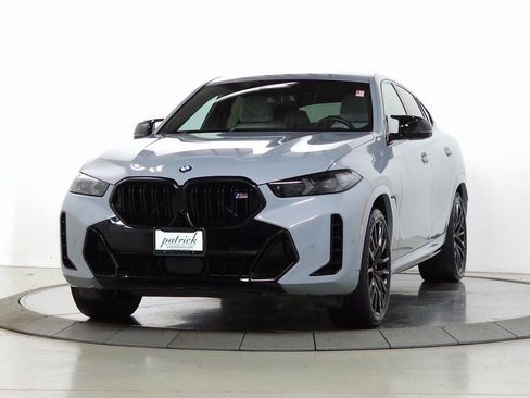 Used 2024 BMW X6 M60i w/ Dynamic Handling Package image 4
