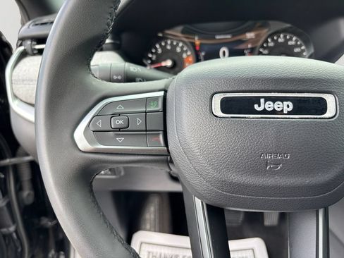 Used 2024 Jeep Compass Latitude AWD/4WD image 21