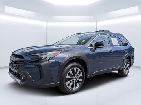 Certified 2025 Subaru Outback Limited XT w/ Tech Package 3 AWD/4WD image 7