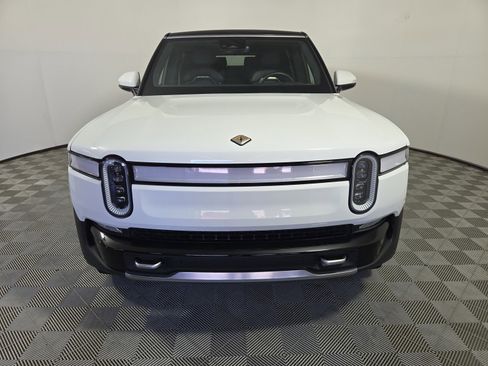 Used 2024 Rivian R1S Adventure AWD/4WD image 8