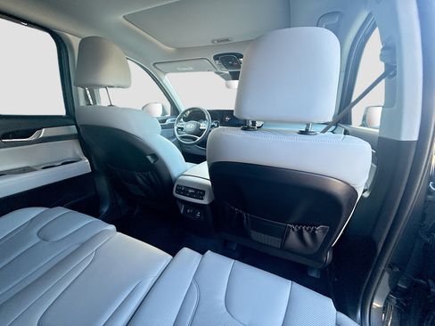 Used 2025 Hyundai Palisade SEL FWD image 27