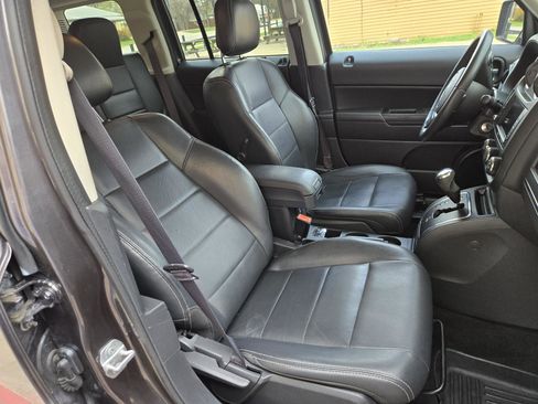Used 2016 Jeep Patriot High Altitude image 9