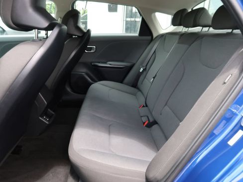 Used 2025 Kia K4 FWD image 7