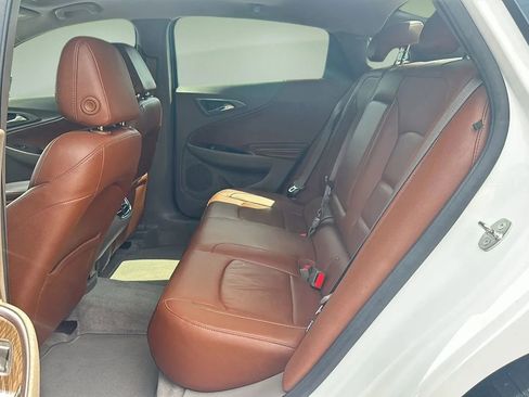 Used 2018 Chevrolet Malibu Premier w/ Premier Sun and Wheel Package image 16