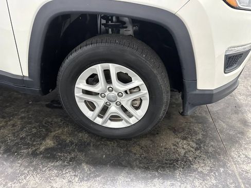Used 2021 Jeep Compass Sport AWD/4WD image 4