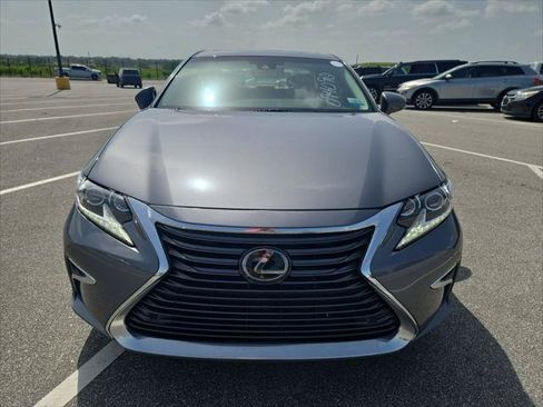 Used 2018 Lexus ES 350 w/ Luxury Package w/Wood Trim FWD image 23