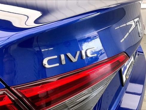 Certified 2023 Honda Civic EX image 9
