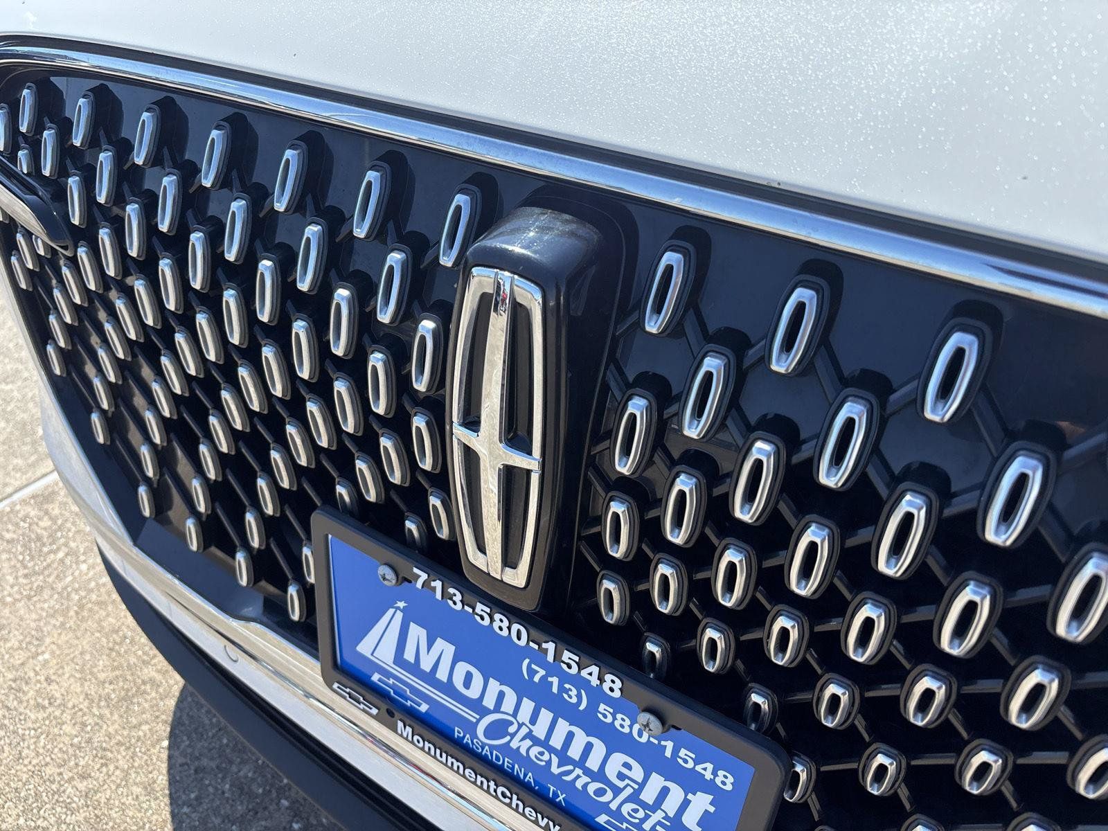 Used 2025 Lincoln Aviator Reserve w/ Luxury Package RWD image 4